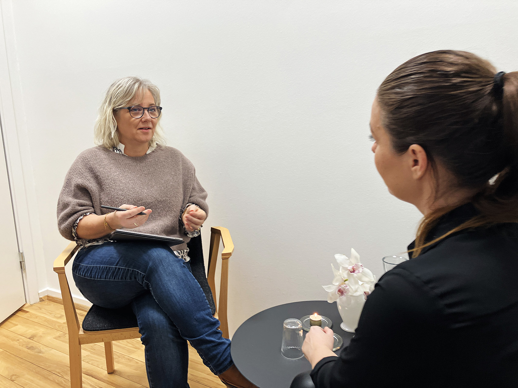 Selverfaring og personlig bearbejdning hos Dansk NLP Institut